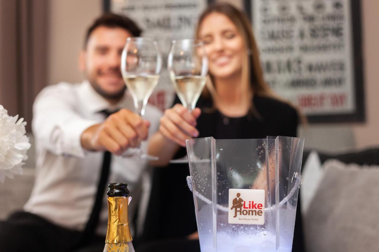 Like Home Boutique Hotel Azzano San Paolo Exteriör bild