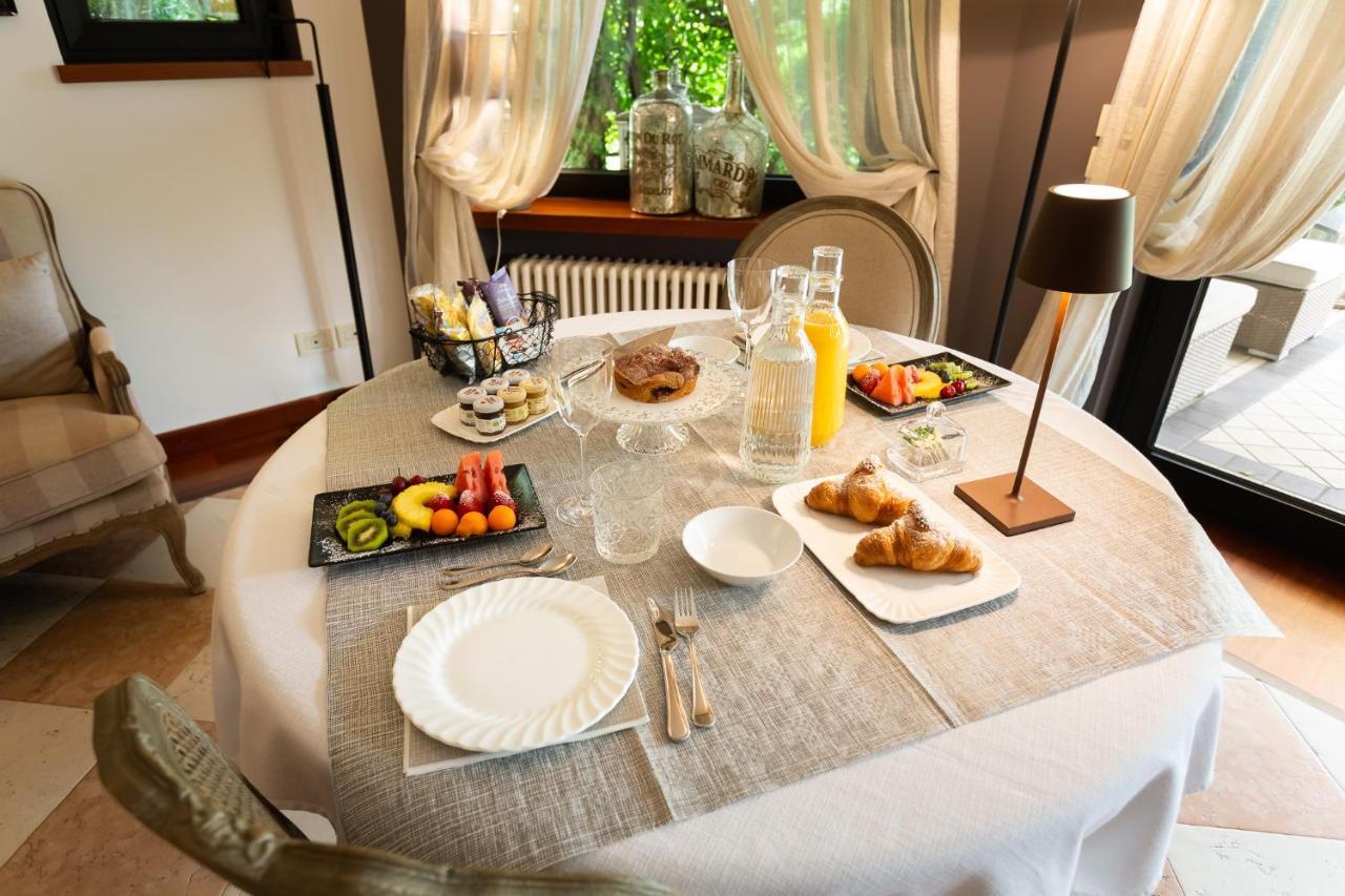 Like Home Boutique Hotel Azzano San Paolo Exteriör bild